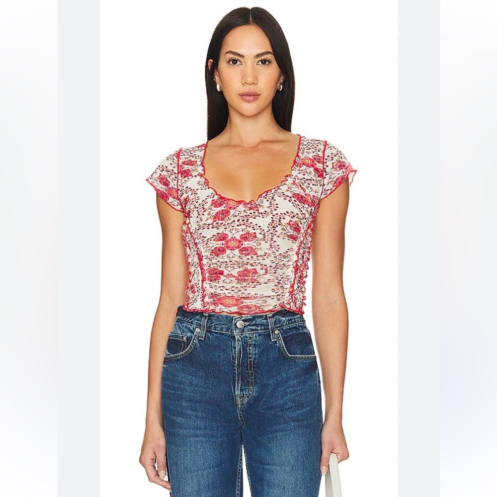 Free People NWT Oh My Baby Tee in Sand Red and White Floral Top